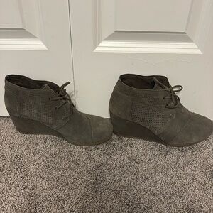 TOMS Women’s Wedges 8